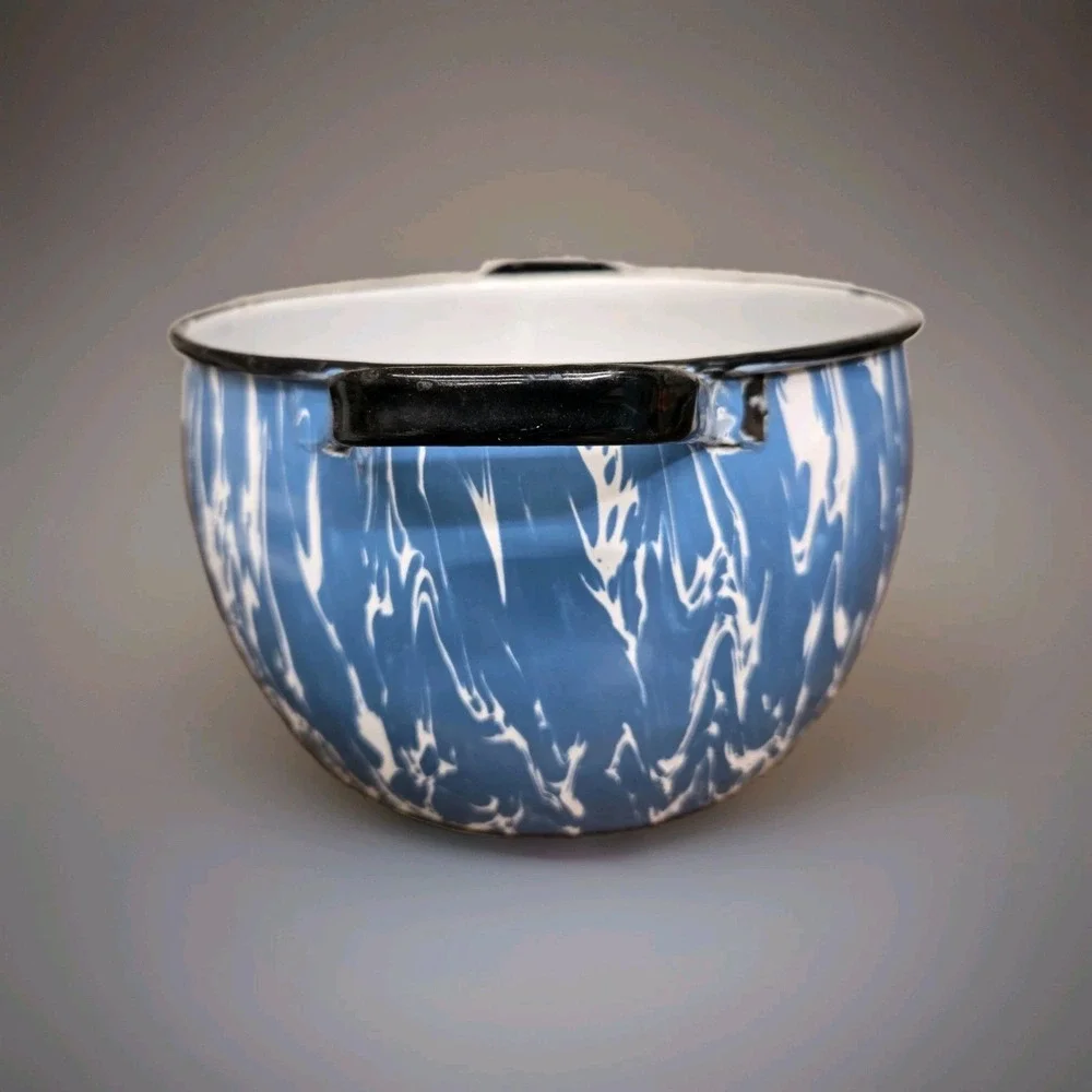 Vintage Blue White Splatter Enamelware Stock Pot 10